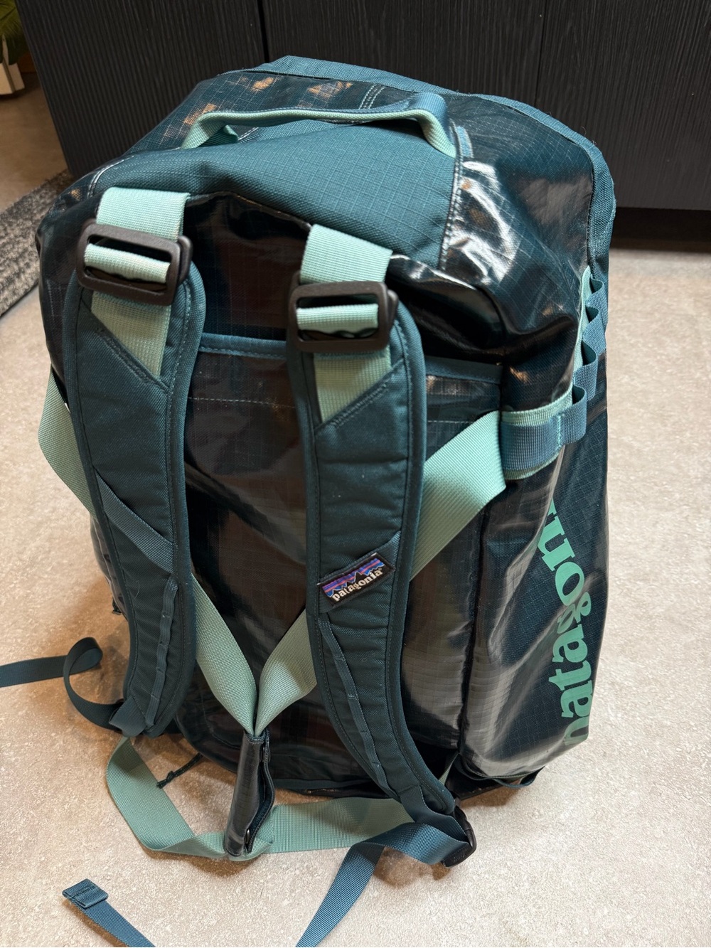 Patagonia Black Hole Duffle 60L in blue teal waterproof hiking camping backpack - Picture 14 of 16